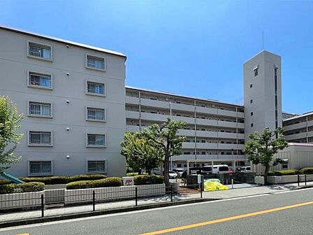 昭和57年8月建築 RC造6階建 総戸数80戸