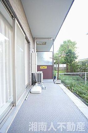 広々としたバル...