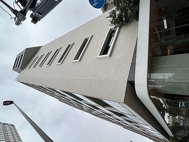 7 / 25