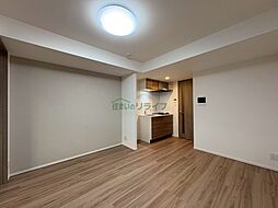 都営新宿線 大島駅 徒歩7分の賃貸マンション 4階1LDKのリビング/ダイニング