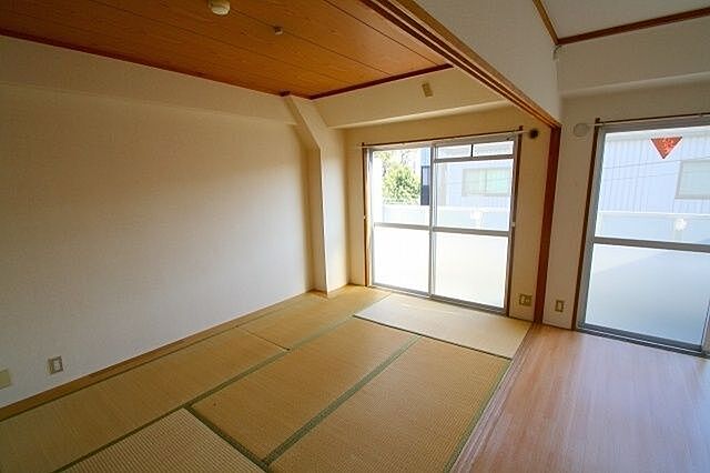 寝室