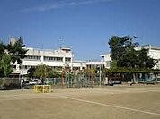 東大阪市立長堂小学校 徒歩4分。 280m