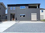今週には土間張りを行って完成です♪