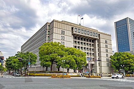 大阪市役所の外観