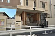 堀江（東学舎）小学校[公立]の外観