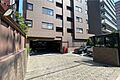 駐車場の出入り...