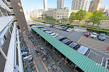 敷地内駐車場(屋外平面式)