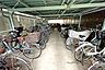駐車場：駐輪場