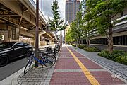 敷地東側の前面道路
