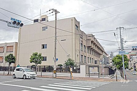 高津中学校[公立]の外観