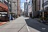 その他：敷地の南側前面道路（西側から）