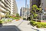 その他：敷地の西側前面道路（南側から）