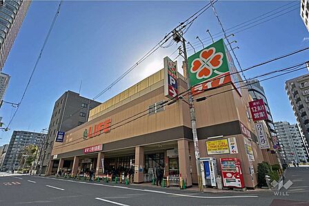 ライフ(西大橋店)の外観