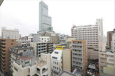 バルコニーからの眺め（東方向）［2026年7月3日撮影］