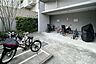 駐車場：駐輪場