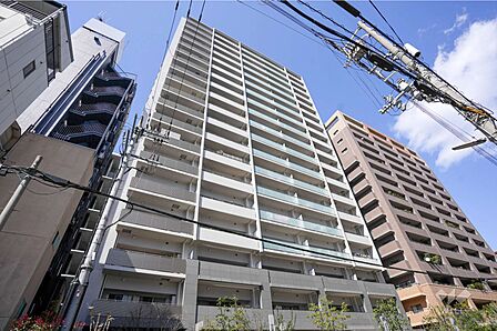 ローレルコート中之島の外観(南東側から)