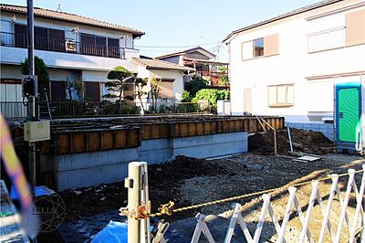 外観：ご覧頂き誠にありがとうございます！お住い探しは『南流山』駅徒歩2分、地域密着30年の桂友不動産にお任せください！お客様に寄り添った対応を心がけております。ご都合に合わせて時間外対応も可能です！