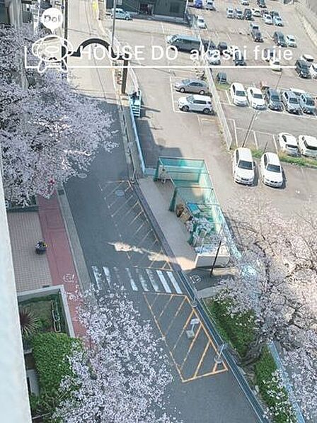 2026.4.3撮影　マンション入口から近いお部屋です♪お子様の通学も楽々♪ゴミ出しにも便利です！