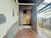いつも気持ちよくご家族を迎えられる玄関です。