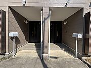 現況は分離型の2世帯住宅。プライバシーも確保されています☆