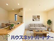 通風・採光に優れ、心地よい光と風が溢れています。家具はイメージです
