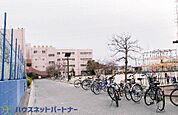 周辺環境-小学校(400m)越谷市立宮本小学校