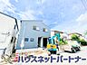 外観：堂々たる趣ながら、主張し過ぎずどこか余裕を感じさせるシャープなフォルムで佇む邸宅は、晴天の空と照らし合わせる事で、本来あるべき完成形の姿を見せてくれます。