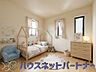 子供部屋：陽光も降り注ぐ明るく開放的な空間が魅力的。※家具はイメージです
