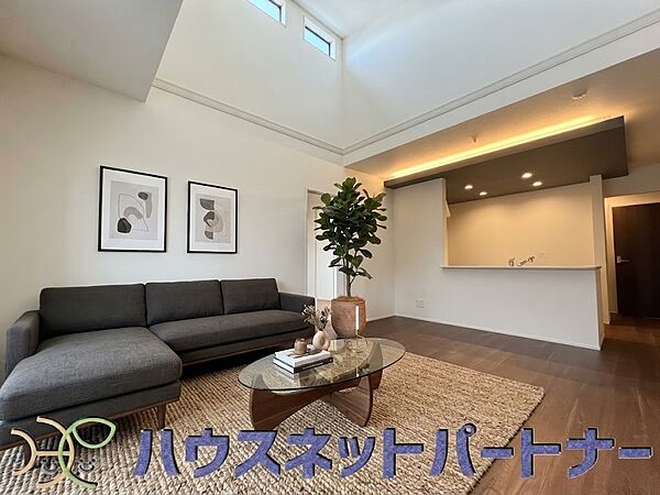 リビング/ダイニングを拡大表示