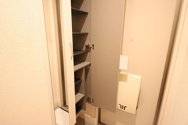 apartment 茨城県常総市内守谷町きぬの里
内守谷町きぬの里の賃貸情報を見る
物件地図