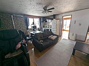 ３階リビングもキッチンがありますので、２世帯住宅としても使用可能です♪