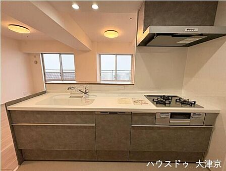 デザイン性と機能性を兼ね備えた、スタイリッシュなキッチン。
