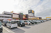 MEGAドン・キホーテUNY伊勢崎東店 2328m