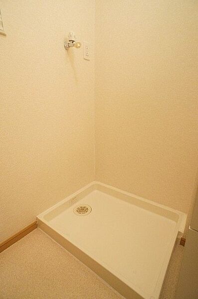 apartment 群馬県伊勢崎市連取町1510-1　T＆M　DE号