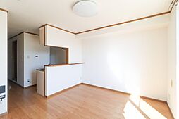 JR八高線 北藤岡駅 4.5kmの賃貸アパート 2階1LDKのリビング/ダイニング