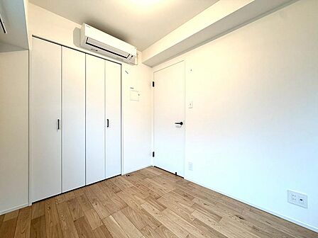 洋室(間取り図のROOMーB)