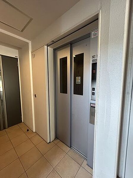 【エレベーター】