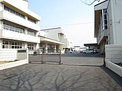 利根町立利根小学校 徒歩14分。 1120m