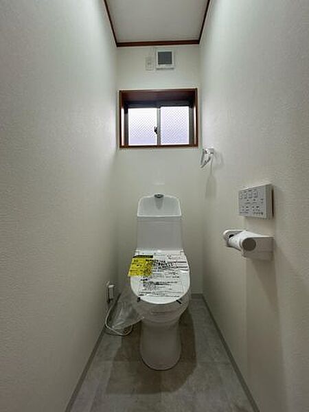 トイレを拡大表示