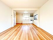 【リフォーム済】リビングのお写真です。