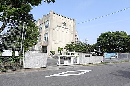 知立市立知立中学校(約1500m)まで徒歩19分