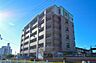 外観：【外観】周りに日を遮るような高い建物はありません。日当たり良好です！