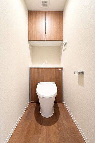 トイレを拡大表示