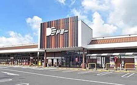 ドミー大府店 車5分。 1400m