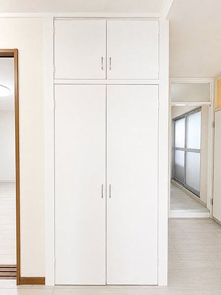 ◇押入ありで収納がたくさんできます!※AI加工画像につき、一部現況と異なります。