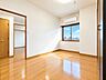 寝室：◇約6.5帖の洋室◇全居室収納付き※AI加工画像。現況と異なり、傷・破れ・シミ等があります。