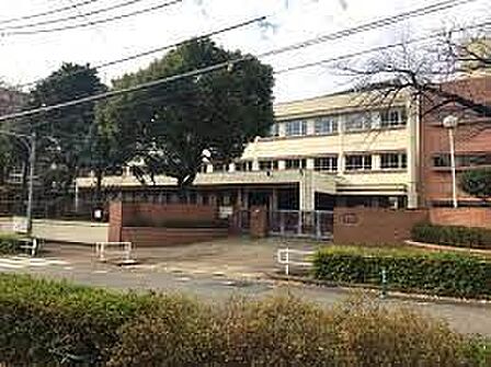 名古屋市立栄小学校 徒歩4分。 320m