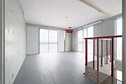 ◆広々としたホール◆吹き抜け部分からも日が差し込み明るい空間※AI加工画像につき、一部現況と異なります。