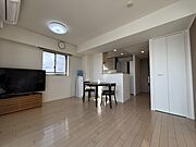 角部屋のため、開放感のあるお部屋です。
