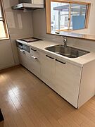 【リフォーム済】キッチンは永大産業製の新品に交換しました。給湯は個別プロパンです。